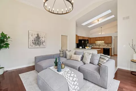 Living - 6167 Golfview Dr, Gurnee, IL 60031 photo 7 of 9