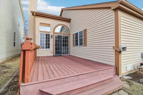 Exterior - 6167 Golfview Dr, Gurnee, IL 60031 photo 2 of 10