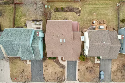 View/Area - 6167 Golfview Dr, Gurnee, IL 60031 photo 5 of 7