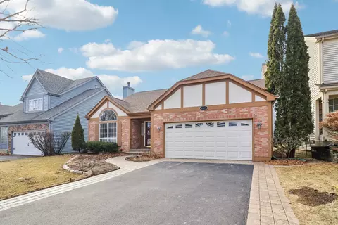 Exterior - 6167 Golfview Dr, Gurnee, IL 60031 photo 9 of 10