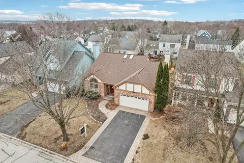 View/Area - 6167 Golfview Dr, Gurnee, IL 60031 photo 1 of 7