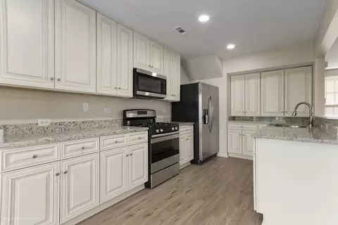 Kitchen - 653 Serendipity Dr, Aurora, IL 60504 photo 2 of 2