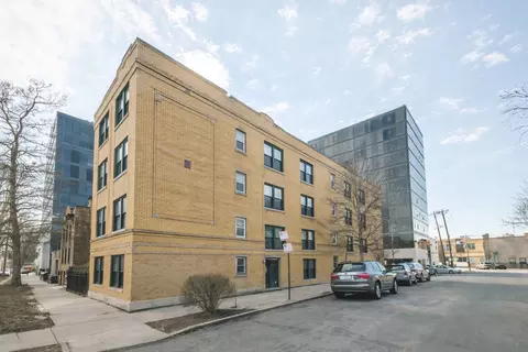 2711 W Belden Ave #1, Chicago, IL 60647