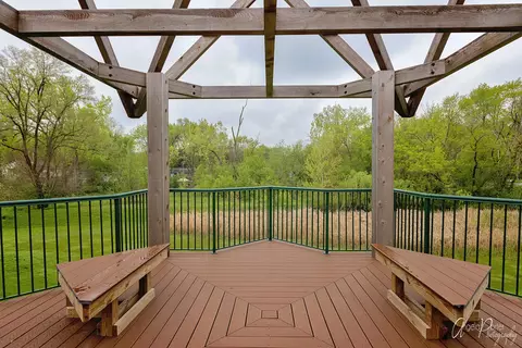 Exterior - 640 Mchenry Rd #301, Wheeling, IL 60090 photo 4 of 6