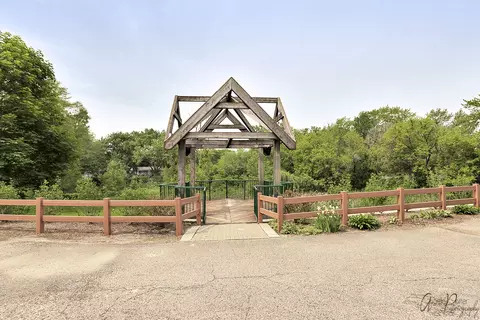 Exterior - 640 Mchenry Rd #301, Wheeling, IL 60090 photo 3 of 6