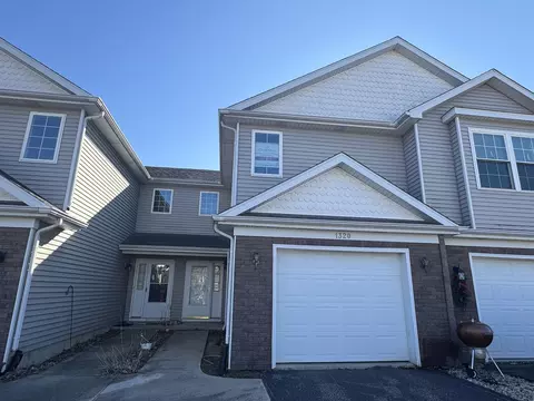 1320 E Arnold St #1320, Sandwich, IL 60548