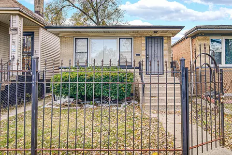 7246 S Wood St, Chicago, IL 60636