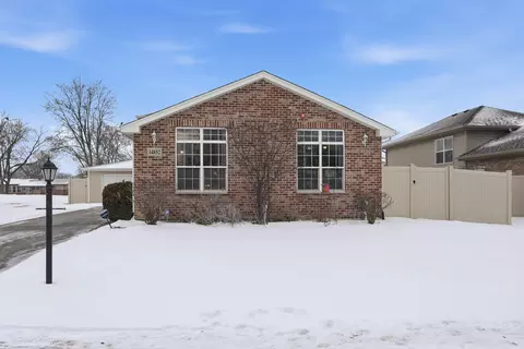 14852 Park Ave, Oak Forest, IL 60452
