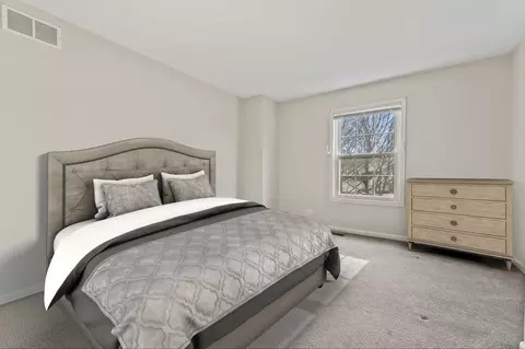 Bedroom - 1460 Lancaster Ln, Algonquin, IL 60102 photo 2 of 8