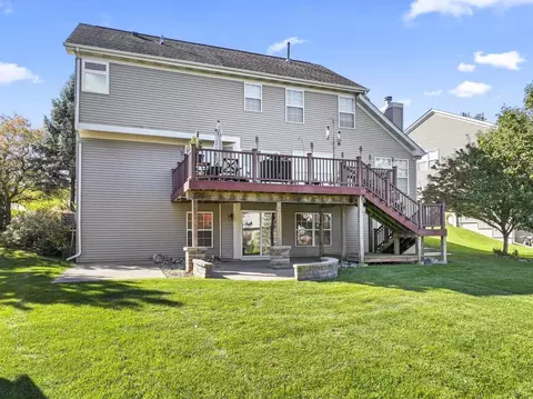 Exterior - 1460 Lancaster Ln, Algonquin, IL 60102 photo 7 of 10