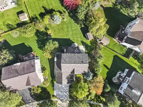 View/Area - 1460 Lancaster Ln, Algonquin, IL 60102 photo 1 of 2