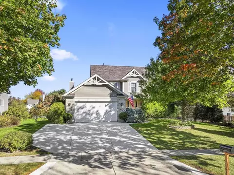 Exterior - 1460 Lancaster Ln, Algonquin, IL 60102 photo 10 of 10