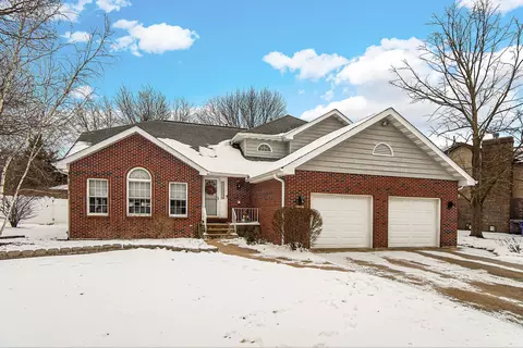 18 Honey Ln, New Lenox, IL 60451