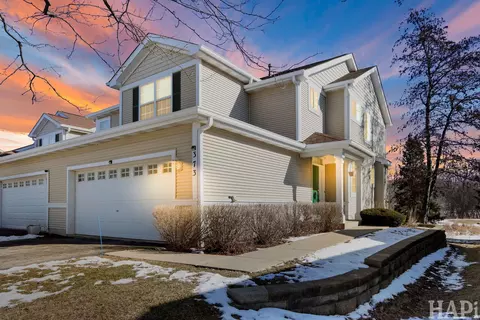 373 N Keswick Ct #373, Round Lake, IL 60073