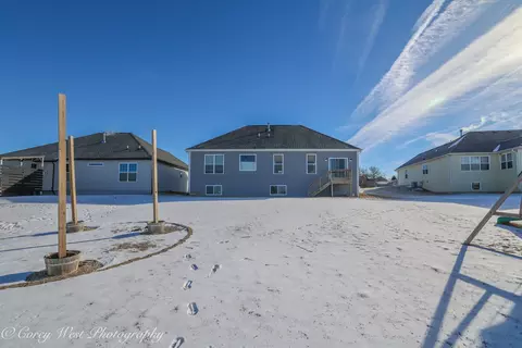 1015 Persimmon Dr, Genoa, IL 60135 photo 30