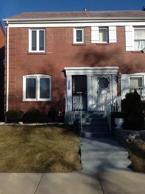 7629 S Euclid Ave, Chicago, IL 60649