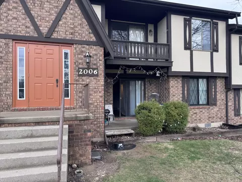 2006 Tracy Dr #1, Bloomington, IL 61704