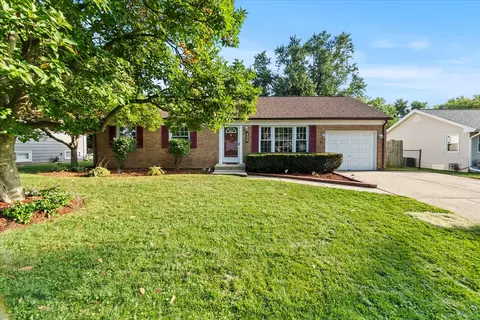 805 Maryknoll Dr, Lockport, IL 60441