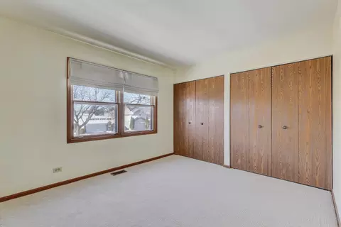 Bedroom - 2308 Modaff Rd, Naperville, IL 60565 photo 7 of 7