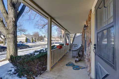 Exterior - 2308 Modaff Rd, Naperville, IL 60565 photo 4 of 8