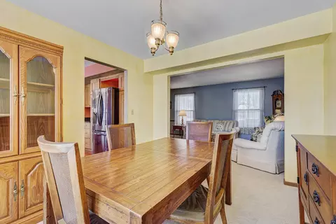 Dining - 2308 Modaff Rd, Naperville, IL 60565 photo 1 of 2
