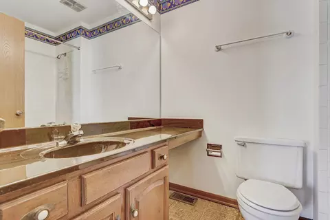 Bath - 2308 Modaff Rd, Naperville, IL 60565 photo 3 of 3