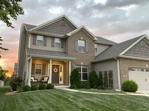 2109 Wiggins St, Champaign, IL 61822