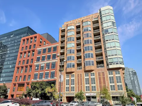 720 W Randolph St #608, Chicago, IL 60661