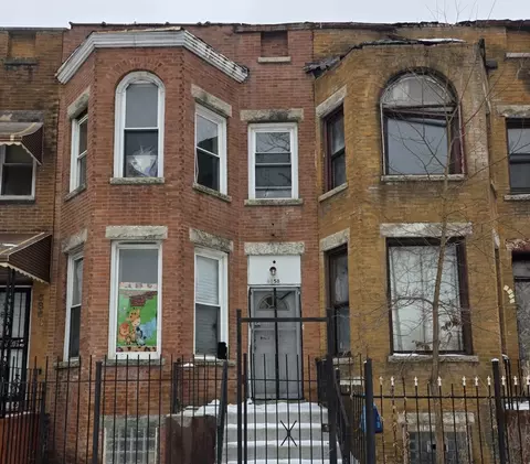 6858 S Calumet Ave, Chicago, IL 60637