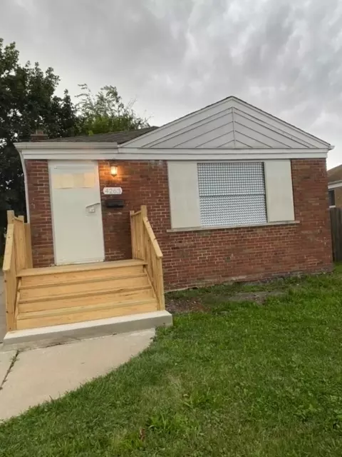 4263 W 81st St, Chicago, IL 60652