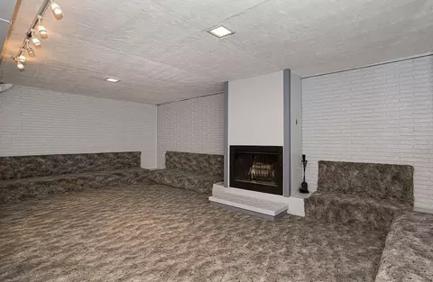 Living - 5009 Whispering Pine Cir, Thomson, IL 61285 photo 4 of 4