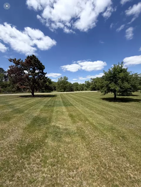 Exterior - 5009 Whispering Pine Cir, Thomson, IL 61285 photo 2 of 5