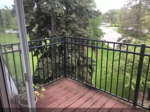 Exterior - 5000 Carriageway Dr #315, Rolling Meadows, IL 60008 photo 2 of 4