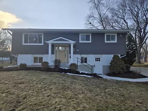 1570 Jefferson Rd, Hoffman Estates, IL 60169