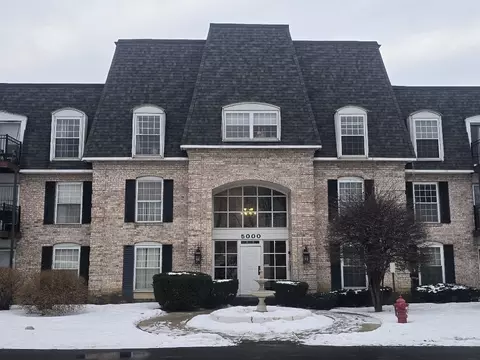 5000 Carriageway Dr #305, Rolling Meadows, IL 60008
