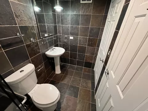Bath - 5000 Carriageway Dr #305, Rolling Meadows, IL 60008 photo 1 of 1
