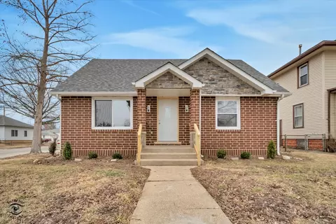702 S Lincoln Ave, Kankakee, IL 60901