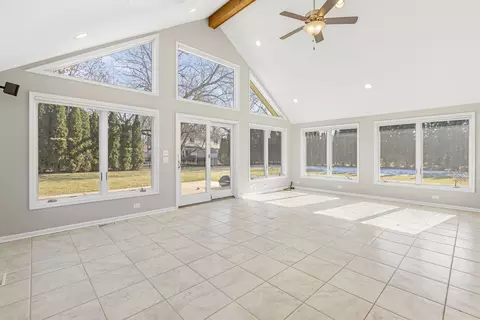 Living - 2 S671 Arrowhead Dr, Wheaton, IL 60189 photo 3 of 7