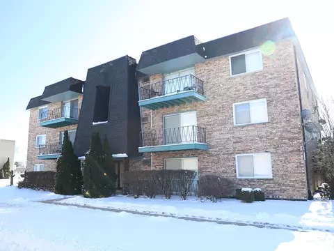 5500 W 127th St #4, Alsip, IL 60803