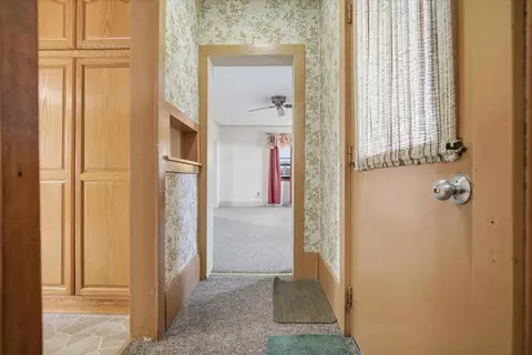 Entry Way - 429 W Owsley St, Chenoa, IL 61726 photo 4 of 4