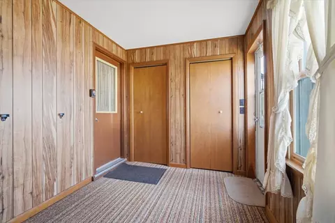 Entry Way - 429 W Owsley St, Chenoa, IL 61726 photo 1 of 4