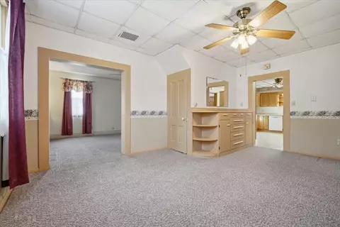 Living - 429 W Owsley St, Chenoa, IL 61726 photo 3 of 4