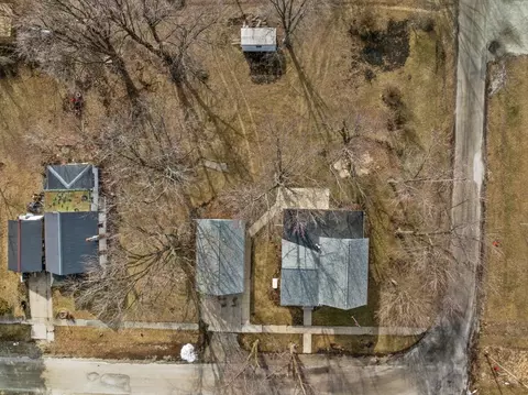 View/Area - 429 W Owsley St, Chenoa, IL 61726 photo 3 of 5