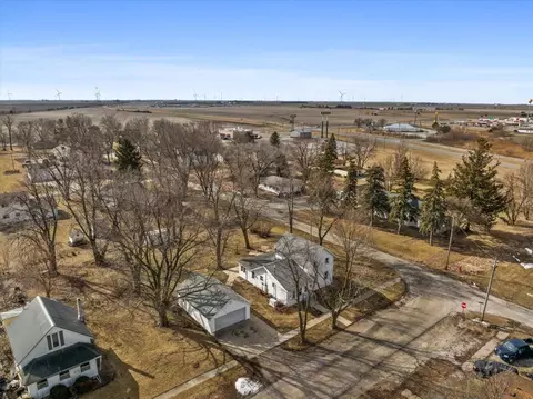 View/Area - 429 W Owsley St, Chenoa, IL 61726 photo 2 of 5