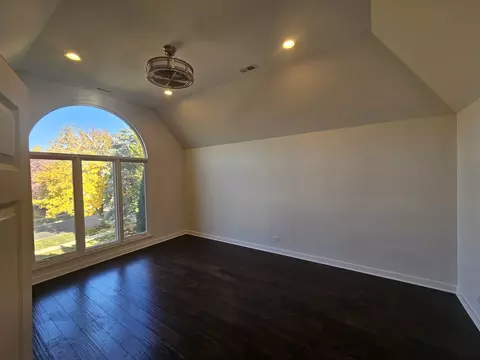 Bedroom - 30 Danada Dr, Wheaton, IL 60189 photo 2 of 7