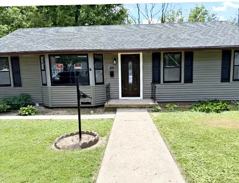 Exterior - 206 E 5th St, Metropolis, IL 62960 photo 4 of 11