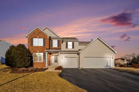 2434 Wythe Pl, Yorkville, IL 60560