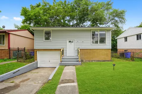 13228 S Rhodes Ave, Chicago, IL 60827