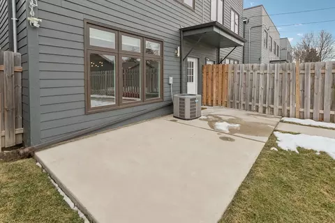 1120 Pitner Ave, Evanston, IL 60202 photo 28