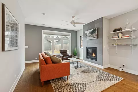 1120 Pitner Ave, Evanston, IL 60202 photo 9
